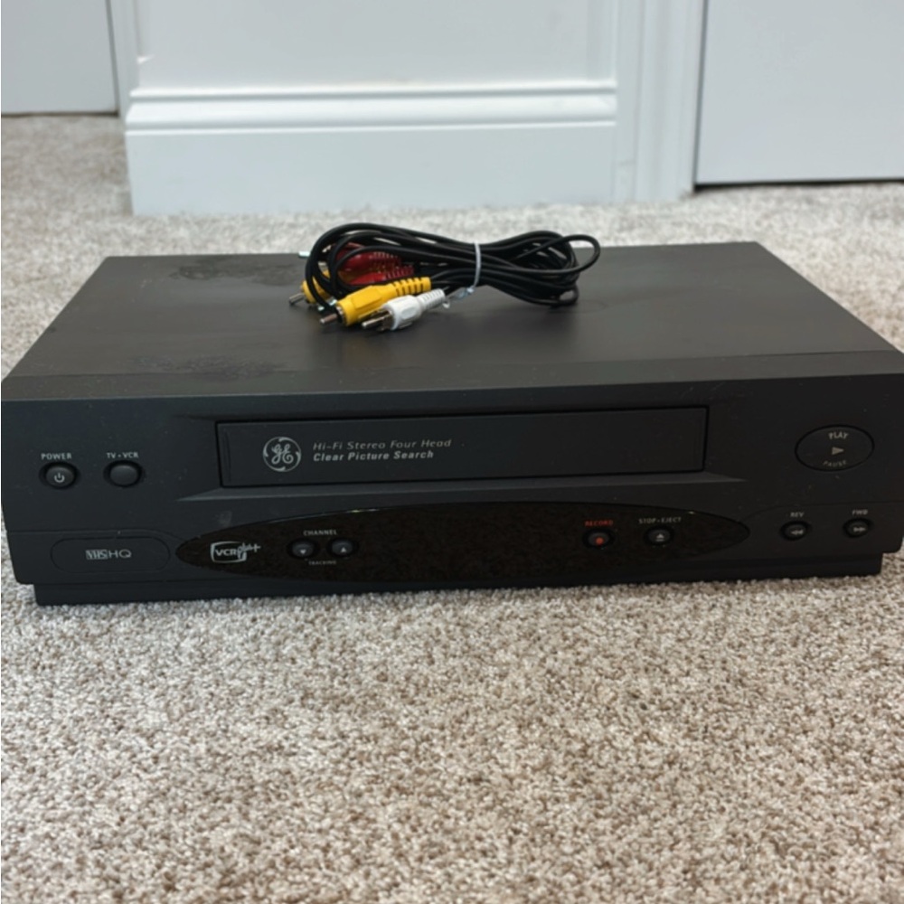 RARE & Vintage VCR Plus VHS HQ Player, TESTED & WORKING! RCA Cable Included!